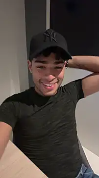 RaphaelDufort online show from January 17, 5:16 pm