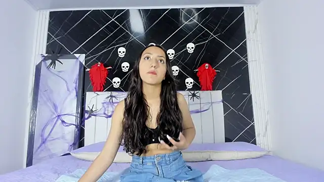 Snapshot of SweettGiselle- chatting on October 20, 8:42 pm SweettGiselle- online show from October 20, 8:42 pm