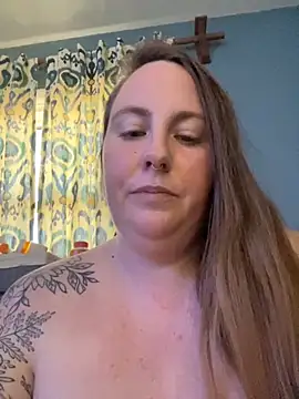 Snapshot of Domimommy420 chatting on October 16, 4:52 pm Domimommy420 online show from October 16, 4:52 pm