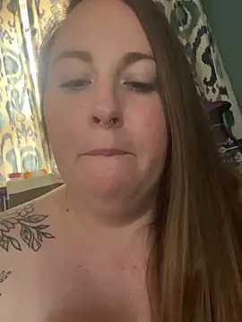 Snapshot of Domimommy420 chatting on November 1, 6:43 pm Domimommy420 online show from November 1, 6:43 pm