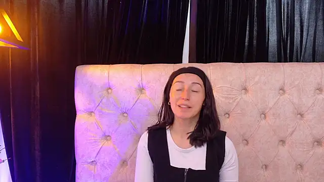 Snapshot of Ginevra_esposito chatting on July 8, 7:07 pm Ginevra esposito online show from July 8, 7:07 pm