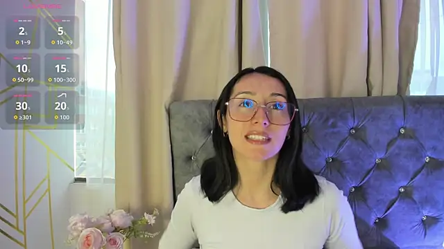Snapshot of Ginevra_esposito chatting on July 14, 12:44 pm Ginevra esposito online show from July 14, 12:44 pm