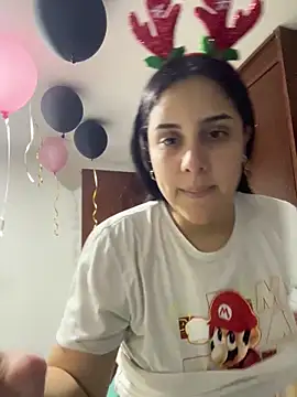 Snapshot of Electraweb_09 chatting on December 16, 9:09 pm Electraweb 09 online show from December 16, 9:09 pm