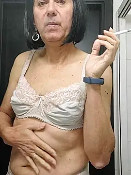 Emily de Carla online show from November 28, 7:33 am