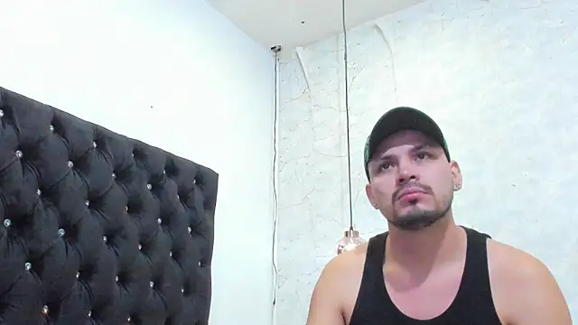 AndresSterling  online show from October 3, 11:13 pm