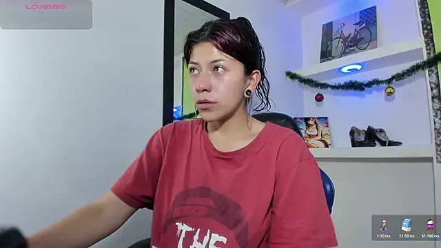 Raven Rouge  online show from January 6, 3:32 am