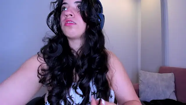 Nicol Chang online show from January 14, 8:25 pm