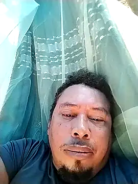 Snapshot of dsvrsa chatting on November 9, 3:32 pm dsvrsa online show from November 9, 3:32 pm