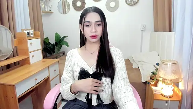 joyfulmartinaa online show from October 1, 3:18 pm