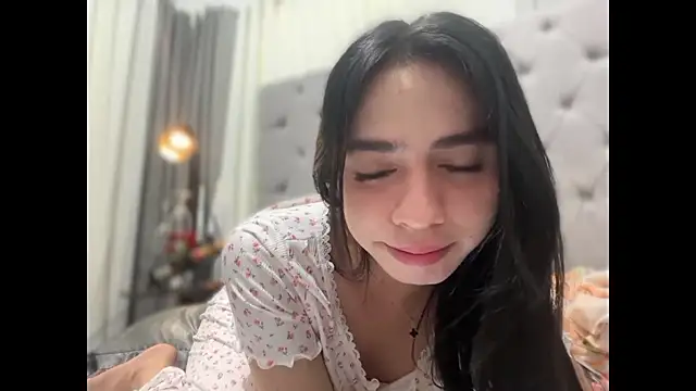 joyfulmartinaa online show from May 5, 6:49 pm