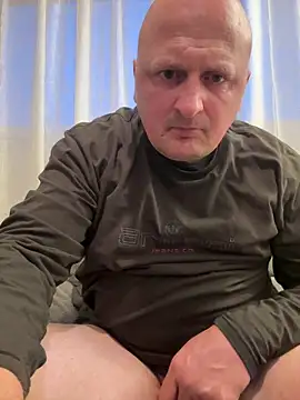 Attila120 online show from April 14, 7:09 pm