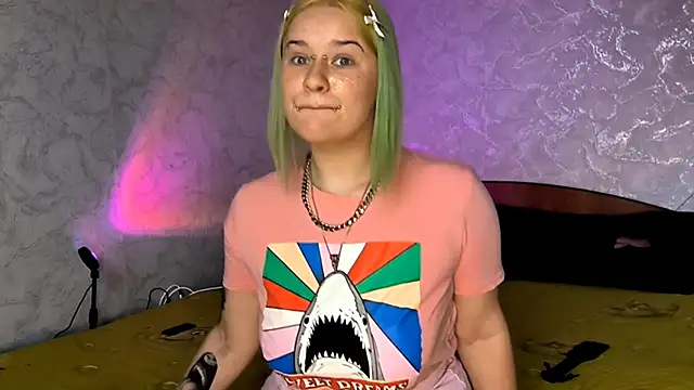 NeonNectar  online show from October 7, 1:52 pm