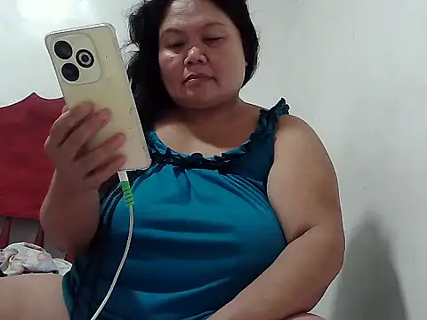 Snapshot of Mari_fvcks chatting on March 2, 5:19 am Mari fvcks online show from March 2, 5:19 am