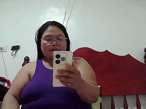 Snapshot of Mari_fvcks chatting on April 6, 4:46 am Mari fvcks online show from April 6, 4:46 am