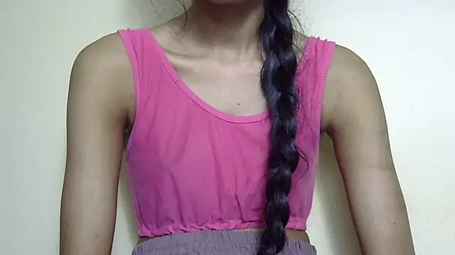 smallcuute online show from February 16, 7:59 am