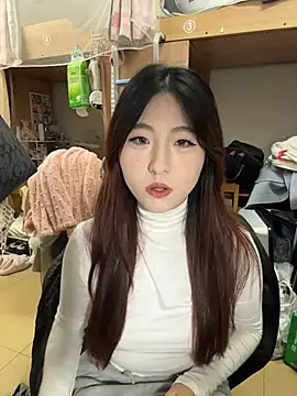 ououlovelove online show from February 9, 2:21 pm