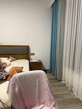 ououlovelove online show from February 20, 2:06 pm