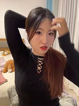 ououlovelove online show from February 21, 3:13 pm