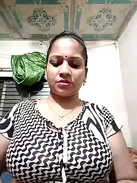 Snapshot of Payel_50 chatting on July 6, 2:47 pm Payel 50 online show from July 6, 2:47 pm
