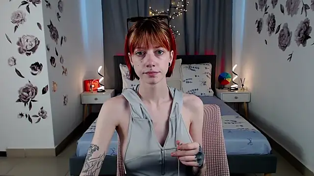 AveryLia online show from September 27, 11:21 pm