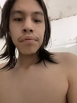 Snapshot of heytherepeoples717 chatting on November 9, 12:58 pm heytherepeoples717 online show from November 9, 12:58 pm