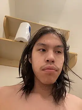 Snapshot of heytherepeoples717 chatting on November 11, 12:05 pm heytherepeoples717 online show from November 11, 12:05 pm