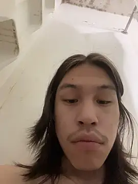 Snapshot of heytherepeoples717 chatting on November 13, 10:36 am heytherepeoples717 online show from November 13, 10:36 am