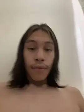 Snapshot of heytherepeoples717 chatting on November 30, 4:38 am heytherepeoples717 online show from November 30, 4:38 am