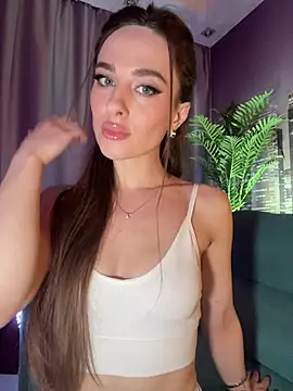 Snapshot of _shadylady_ chatting on June 24, 5:45 pm shadylady online show from June 24, 5:45 pm
