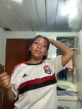 Crisschiavo online show from September 25, 1:04 pm