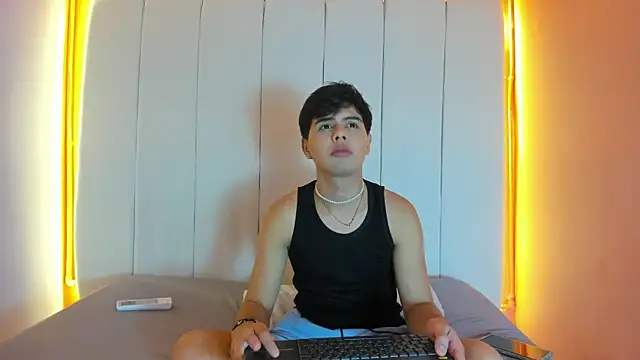 Felipe Cold online show from February 10, 2:48 am