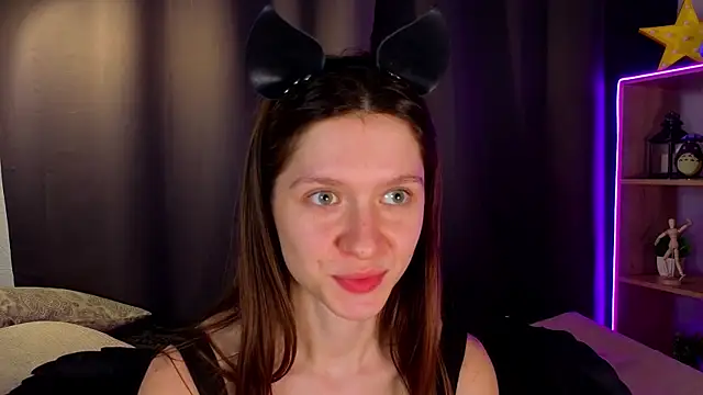 Snapshot of MinaMancilla chatting on September 10, 4:18 pm MinaMancilla online show from September 10, 4:18 pm