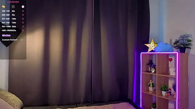 Snapshot of MinaMancilla chatting on September 11, 4:23 am MinaMancilla online show from September 11, 4:23 am