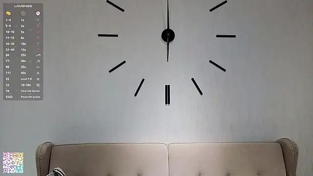 Snapshot of MinaMancilla chatting on October 2, 4:52 am MinaMancilla online show from October 2, 4:52 am