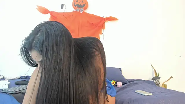  Miaa khalifa  online show from October 28, 12:30 pm