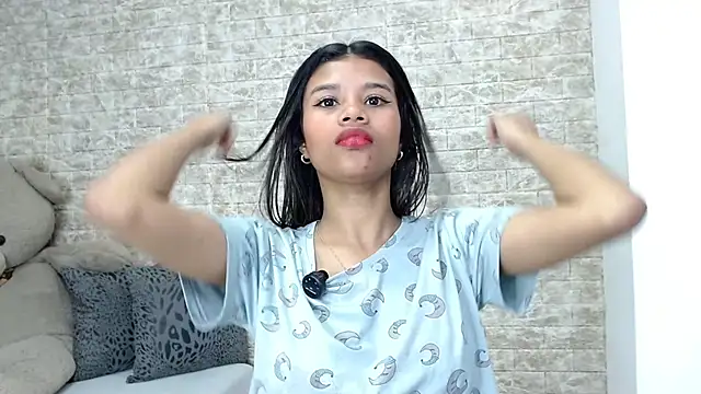 scarletht online show from September 25, 12:09 pm