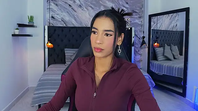 Snapshot of kitty_collins_ chatting on May 28, 11:51 am kitty collins online show from May 28, 11:51 am