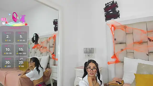 ValerieSoto online show from October 30, 7:36 pm