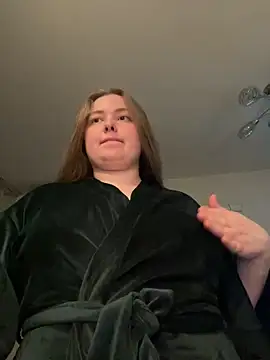 Snapshot of DeniMilkyyyyy chatting on May 24, 7:08 pm DeniMilkyyyyy online show from May 24, 7:08 pm
