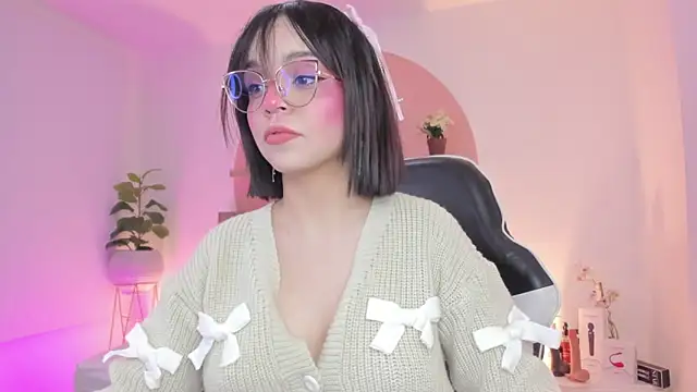 Clara Luu online show from March 27, 3:01 am