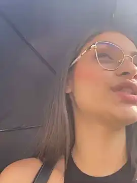 Hannacooper3 online show from November 17, 7:52 pm