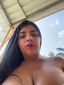 Isaa-Sweet online show from May 9, 7:52 pm