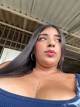 Snapshot of Isaa-Sweet chatting on July 16, 6:36 pm Isaa-Sweet online show from July 16, 6:36 pm