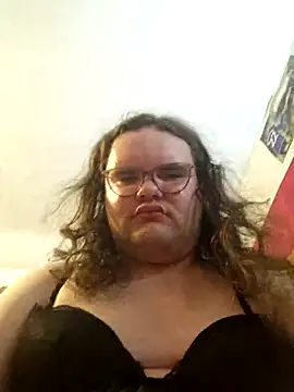 Snapshot of Fxckc4rl3yellis99 chatting on June 21, 1:19 am Fxckc4rl3yellis99 online show from June 21, 1:19 am
