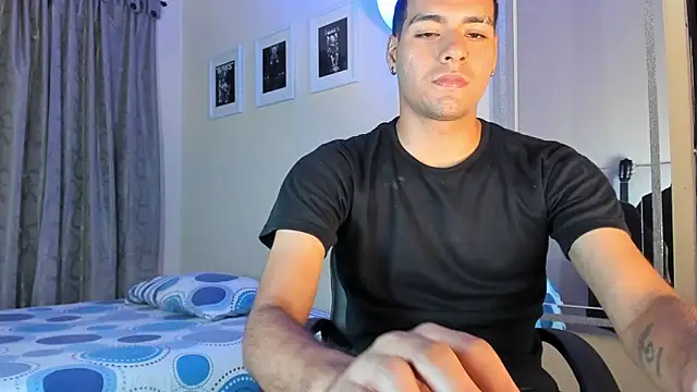 Snapshot of TeamPorn_19 chatting on November 19, 1:49 am TeamPorn 19 online show from November 19, 1:49 am