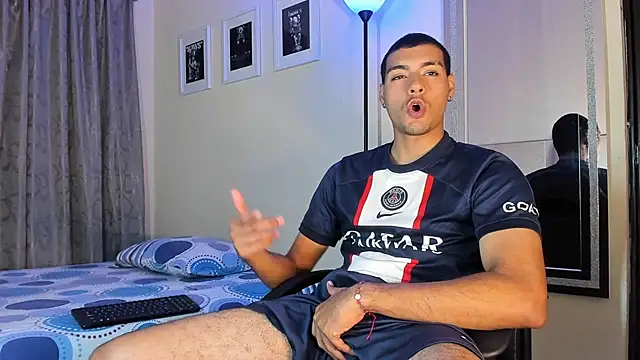 Snapshot of TeamPorn_19 chatting on November 23, 2:44 am TeamPorn 19 online show from November 23, 2:44 am