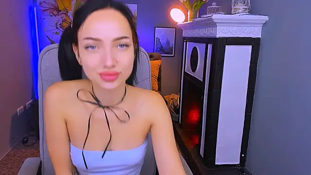 Sofyy Bradd online show from September 12, 6:02 am