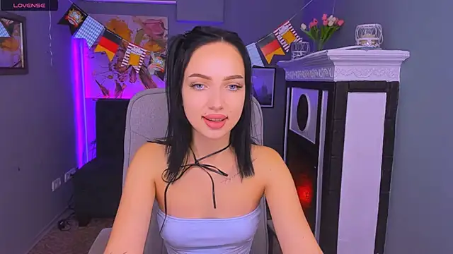 Sofyy Bradd online show from September 22, 5:42 am
