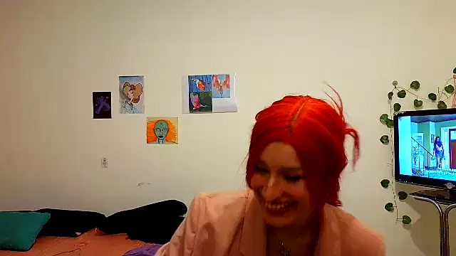 Snapshot of kendrafarq chatting on June 14, 10:45 pm kendrafarq online show from June 14, 10:45 pm