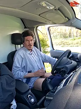 twitshe online show from March 19, 2:43 pm